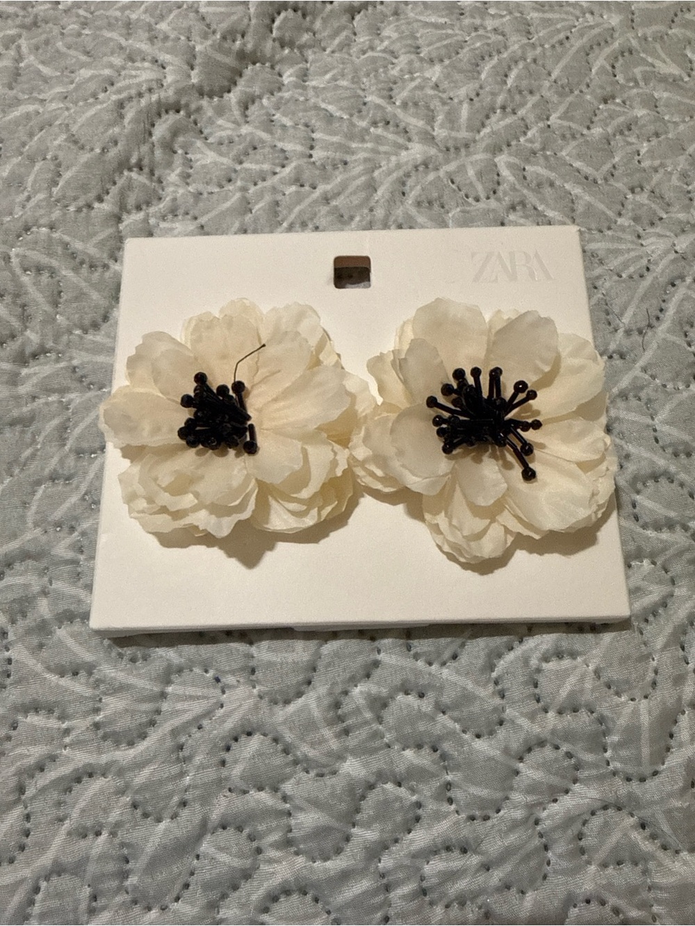 ZARA Cream Flower earrings with Black Centers